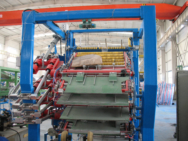 橡膠機(jī)械成型機(jī)